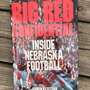 BIG RED CONFIDENTIAL INSIDE NEBRASKA FOOTBALL VINTAGE HARDCOVER BOOK